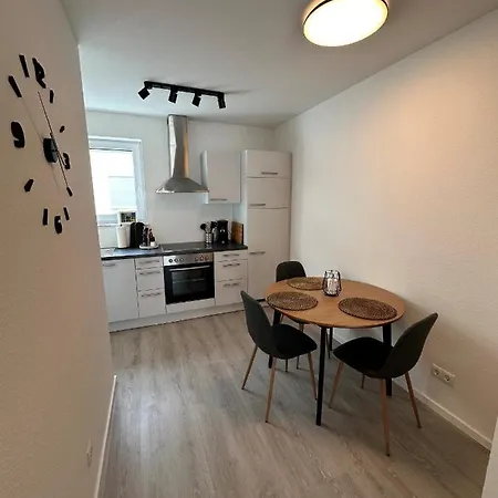 Winetime - Modern - Fur 3 - Zentral - Nahe Mb - Boxspringbett - Netflix Apartman *