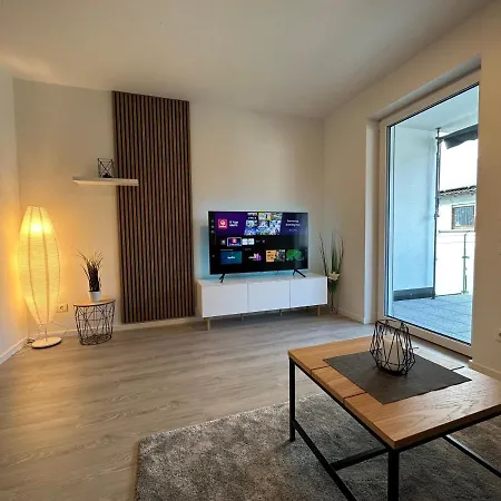 Winetime - Modern - Fur 3 - Zentral - Nahe Mb - Boxspringbett - Netflix *